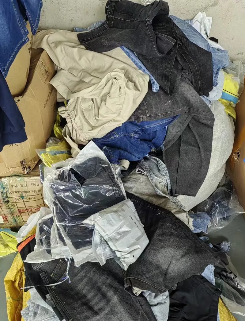 男装批发行业动态：市场趋势与经营策略